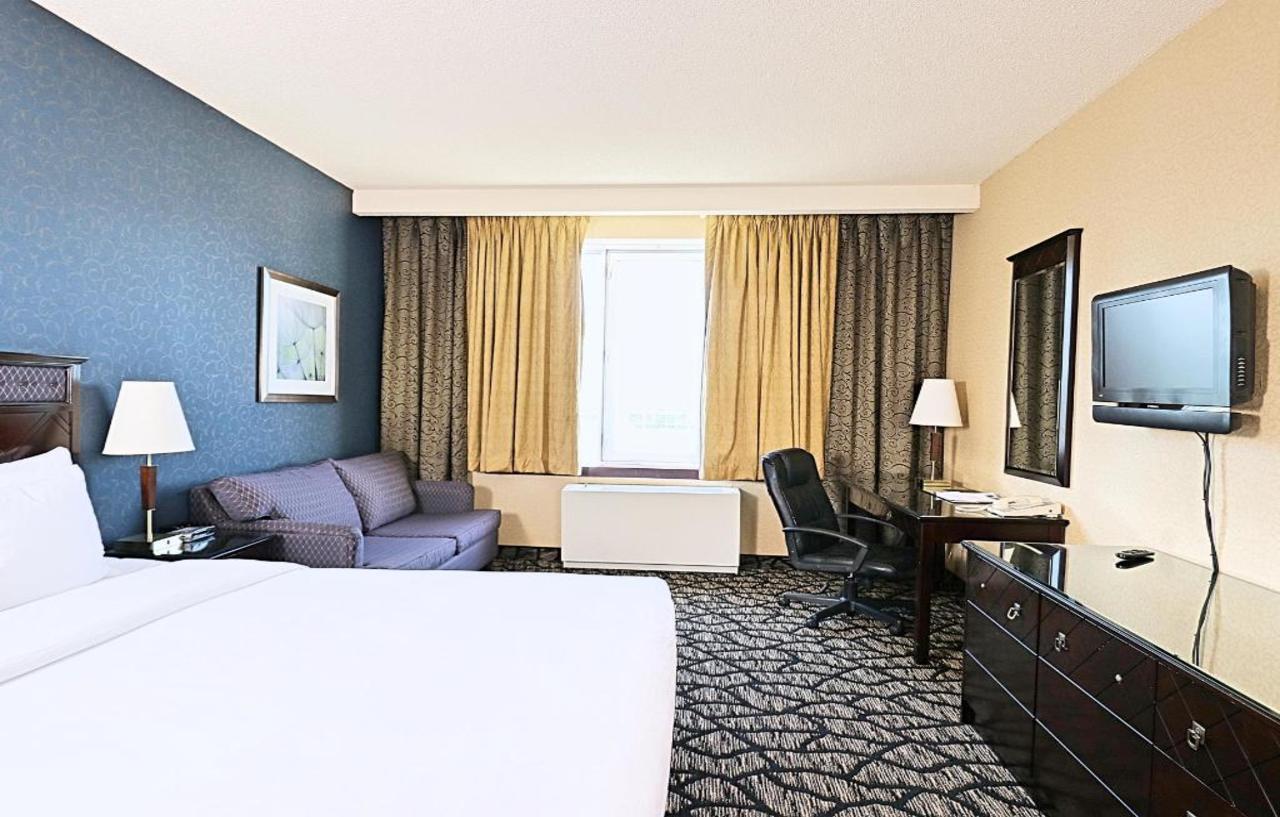 Empire Hotel