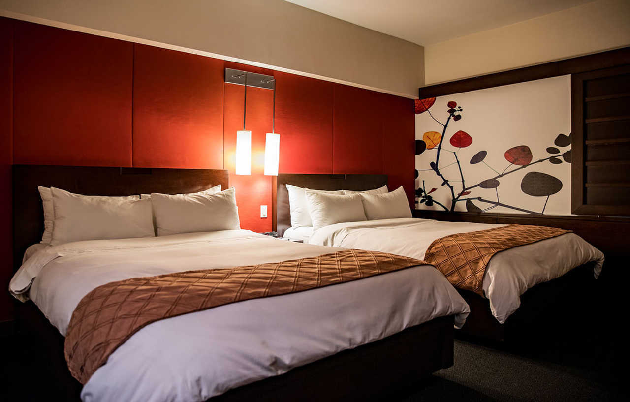 Ruby Foo's Hotel