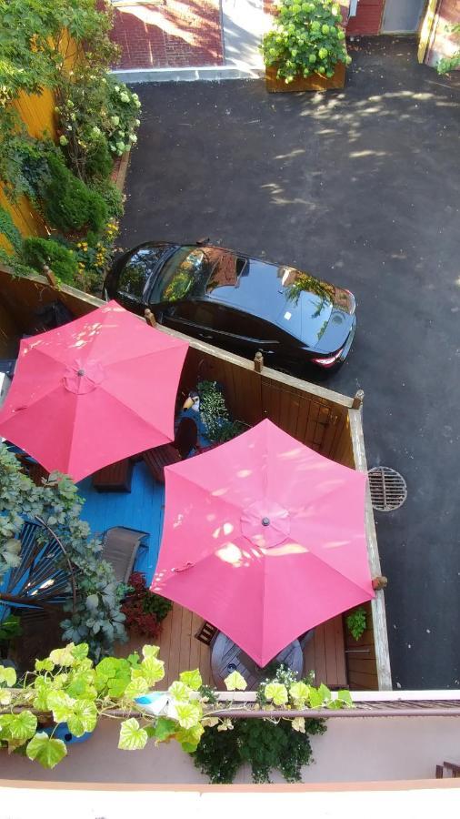 L'escogriffe Bed & Breakfast Montreal