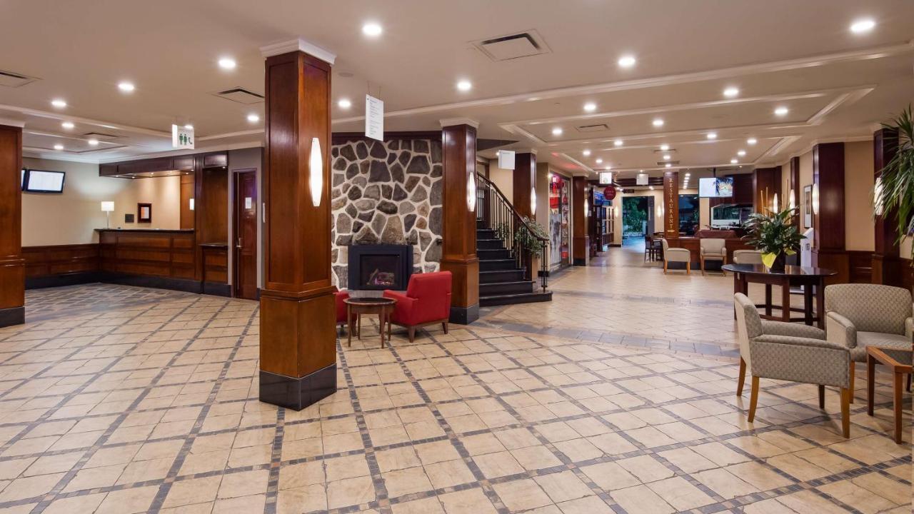 Radisson Airport 3*