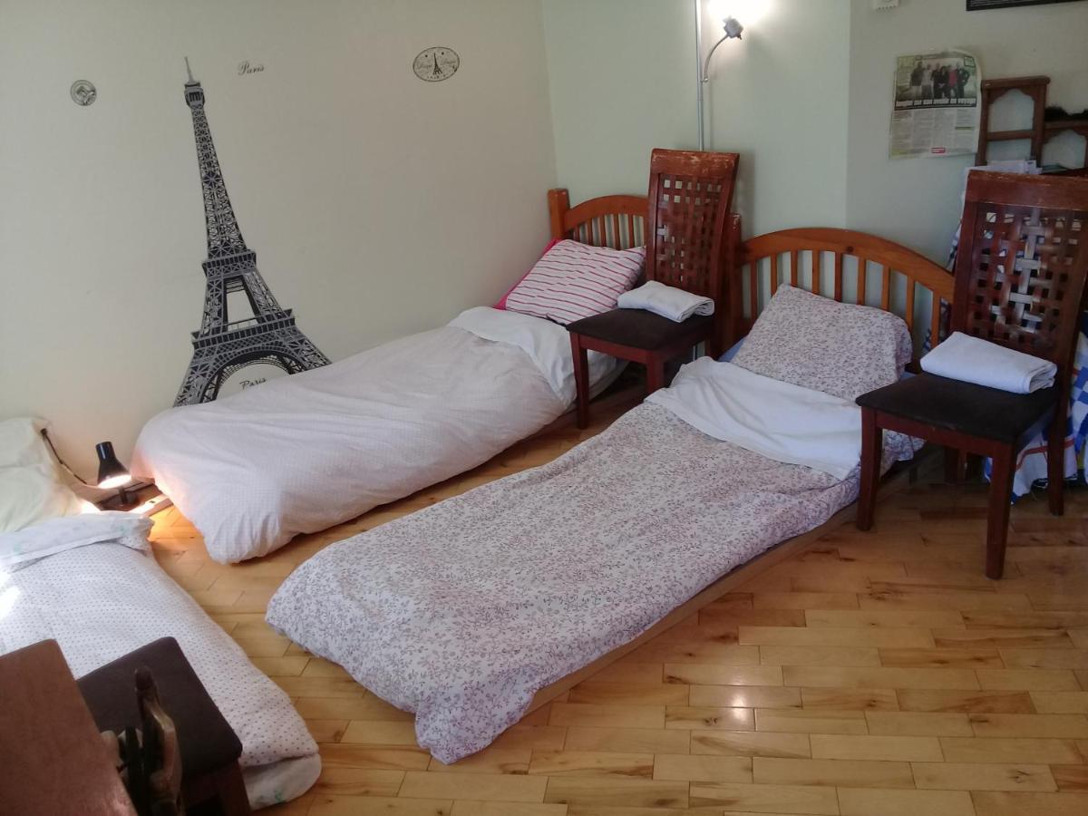 Pink Piano Homestay In A Funky Tiny To Share With Curtains As Dividers -- Aux Rideaux Chez L'habitant