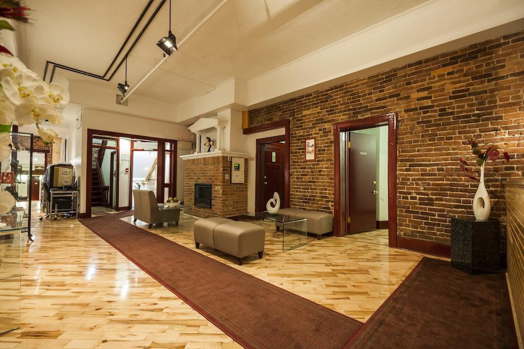 Hotel Quartier Des Spectacles 2*