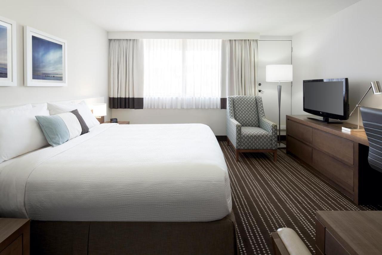 Hotel By Marriott Westmount Montreal