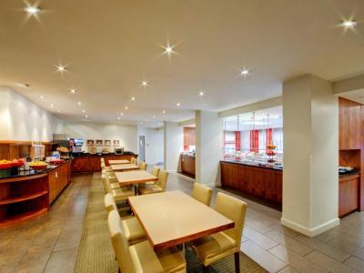 Hotel By Marriott Westmount Montreal