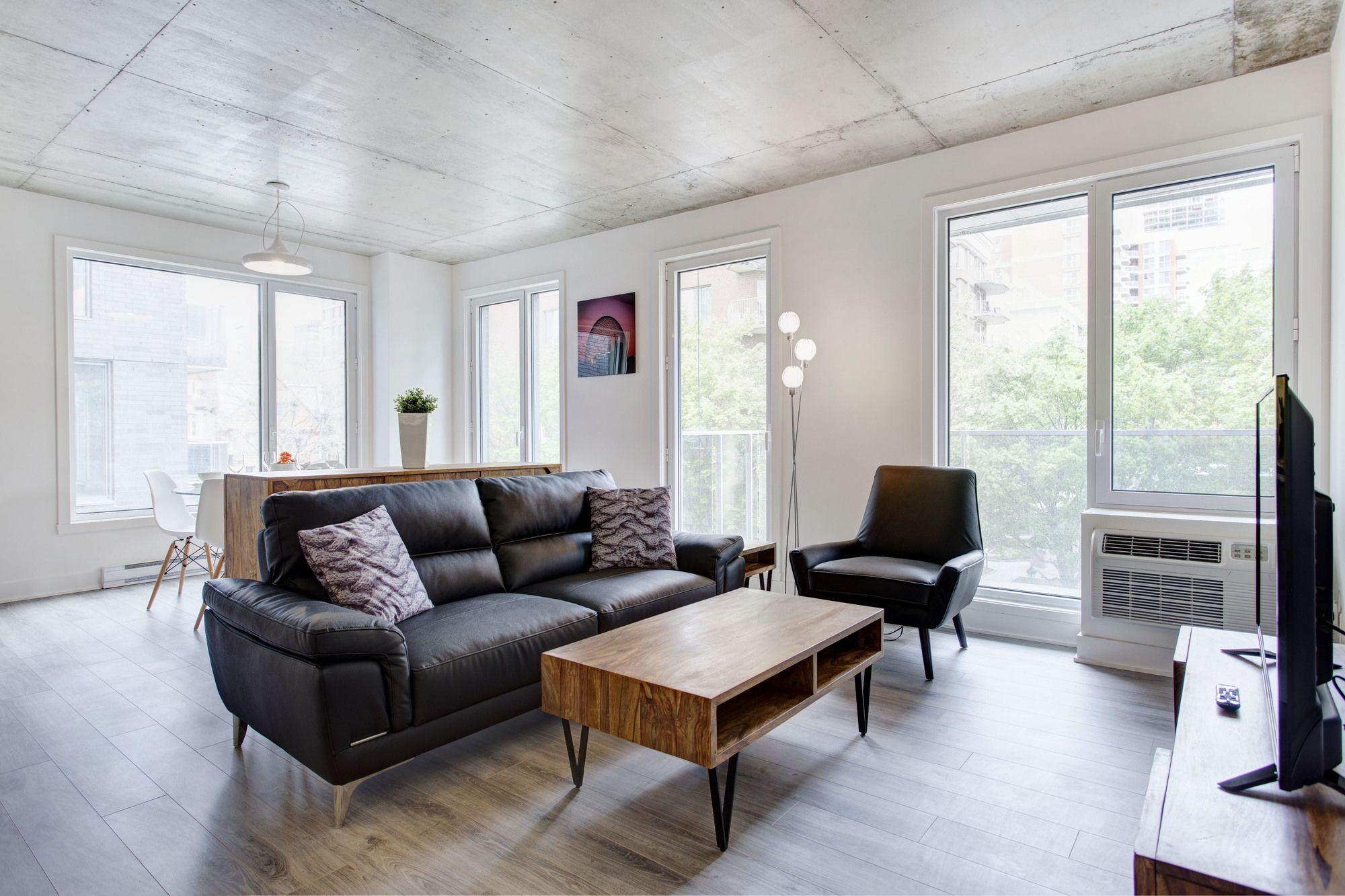 Le Shaughn Apartment *