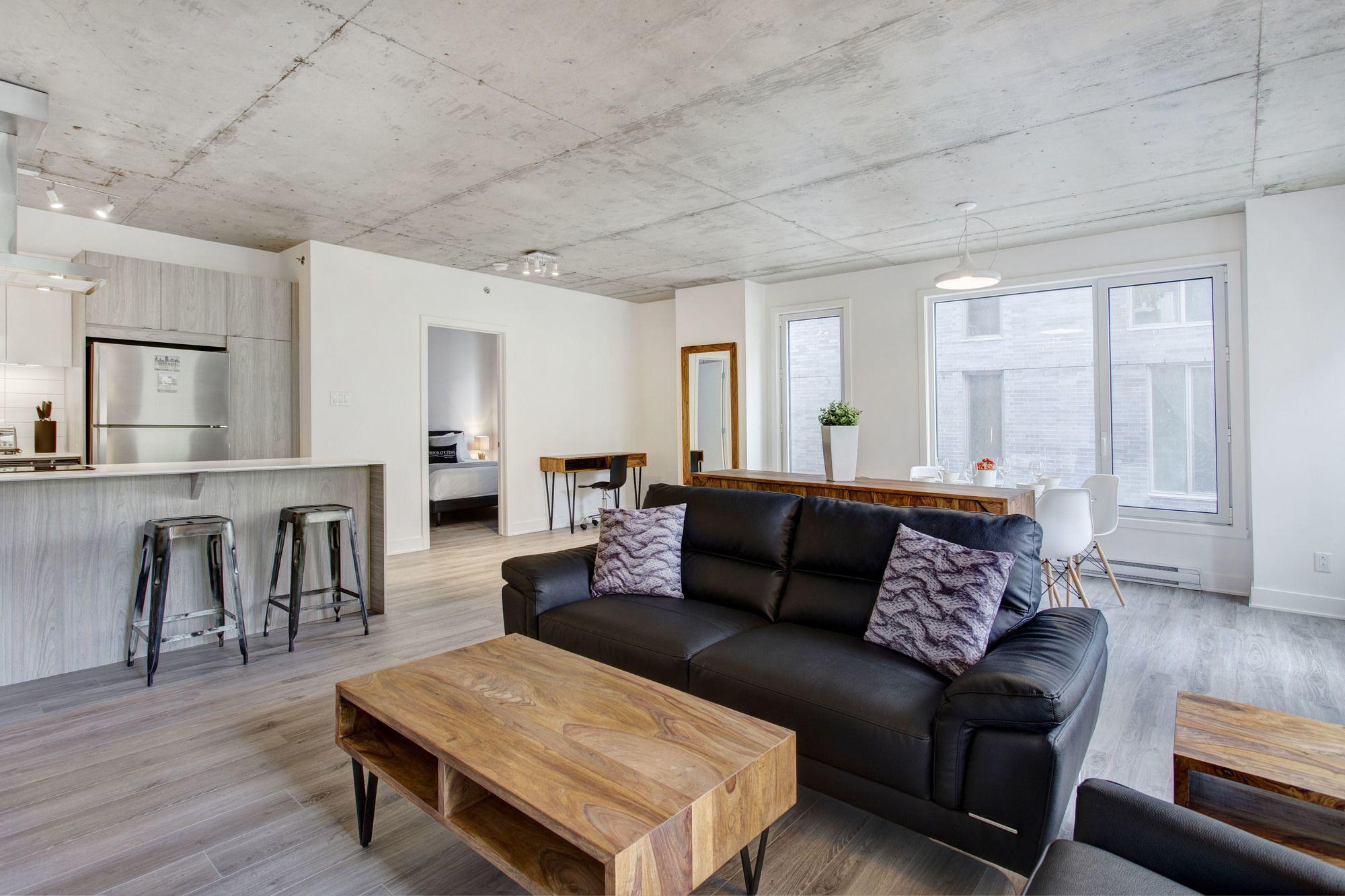 Le Shaughn * Montreal