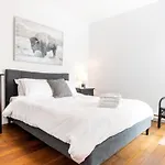 Hip, Stylish Apartment In Little Italy By Den Stays