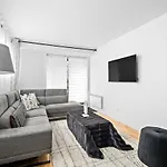 Brand New Contemporary 2-Bedroom Apartment