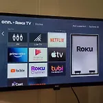 Tv + Netflix / High Speed Internet / Room C