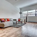 Modern Suites In Ndg