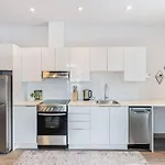 Amazing New Apartment Close To Mount Royal Le Plateau By Denstays