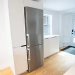 Tranquil 1Br Near Metro - Your Downtown Haven