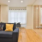 Unique 1 Bedroom Unit In A Perfect Location