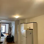 1000 Square Foot Loft In Mile End, Montreal