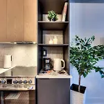 Brand New 2 Bd Modern Suite Hotel In Old Montreal F2