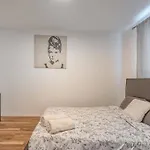 Modest 4Bedr Apt - 5Mins Walk From Parc Lafontaine