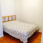 Stylish Montreal Apartment: Comfortable Stay In The Golden Square Mile
