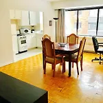Stylish Montreal Apartment: Comfortable Stay In The Golden Square Mile