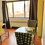 Stylish Montreal Apartment: Comfortable Stay In The Golden Square Mile