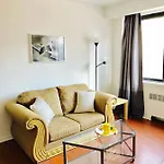 Stylish Montreal Apartment: Comfortable Stay In The Golden Square Mile