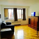 Stylish Montreal Apartment: Comfortable Stay In The Golden Square Mile