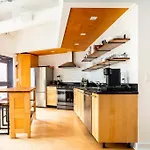 Mileend - Huge Bright & Modern Loft Suite - Kingbed