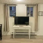Heart Of Mtr For Memerable Experiance 2 Backyard 7Minmetro Fully Renovated & Equipped