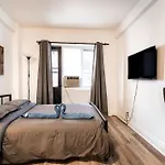 Studio Apartment In Plateau Mont-Royal - 102