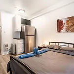 Studio Apartment In Plateau Mont-Royal - 102