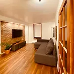 Lovely 2-Bedroom Apt At The Heart Of Le-Plateau