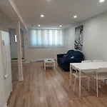 Spacious Basement One Bedroom Apartment, Wifi.