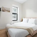 Hotel Young- Griffintown