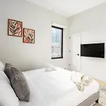 Hotel Young- Griffintown
