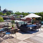 Parc Avenue Hostel