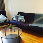 Stylish Montreal Apartment: Comfortable Stay In The Golden Square Mile
