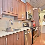 Stylish Urban Loft Downtown