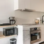Luxurious Condo Downtown