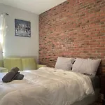 Lovely 3 Bedrooms In Heart Of Plateau Mont-Royal