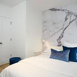 Explore Montreal From Sleek Contemporary Apartment By Den Stays