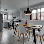Chic Urban Escape In Montreal