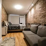 Elegant 1-Bedroom Apartment In Old Port- 301