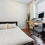 Jolie Maison Entiere A Montreal