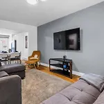 Cozy 3 Bedrooms Montreal