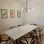 Chic 2 Bedroom Apt