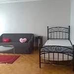 Montreal Three Bedroom Cozy Apartment