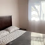 Montreal Three Bedroom Cozy Apartment