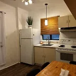 Fully Furnished 2 Bedroom Unit, Downtown, Near Subway, 32 Days Minimum