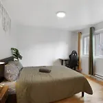 Downtown Montreal-3Bedroom Apart-Prime Location
