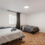 Spacious 3 Bedroom Apartment - 572