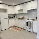Cozy 1Bdr Appartement Outremont